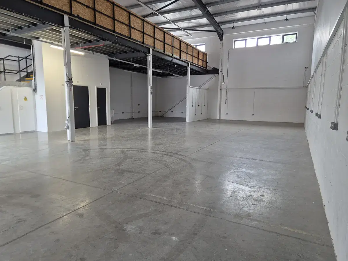 Building Fit Out Before 5